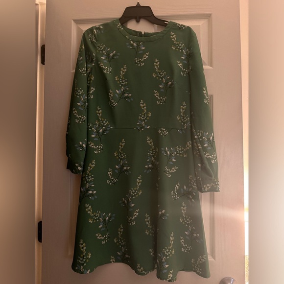 ✨💚✨ Loft Long Sleeve Fit Flare Dress - Picture 6 of 7